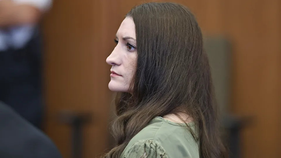 Illinois Mother Charged After Toddler Found Hanging — Allegedly Sang 'Follow the Yellow Brick Road' During Police Interview
