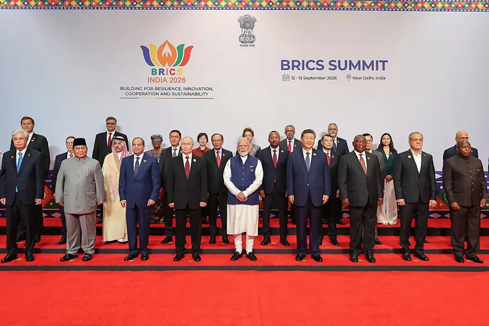 Lažna AI fotografija: Navodni „selfi“ svetskih lidera sa 18. BRICS samita u Nju Delhiju nije autentičan