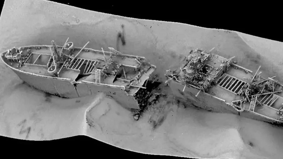 Preparations Begin to Cut Masts From Explosive-Laden WW2 Wreck in the Thames Estuary