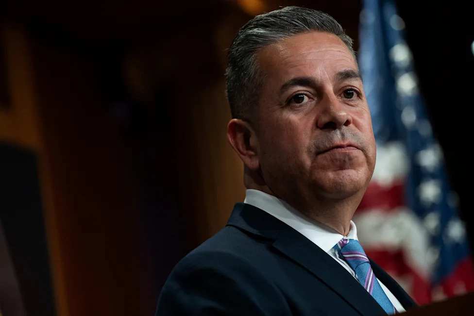 Social Security Becomes a Decisive Midterm Issue as Trust Fund Faces 2032 Shortfall