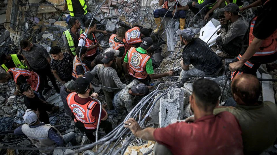 At Least 20 Dead After War-Damaged Gaza Apartment Block Collapses; Dozens Missing
