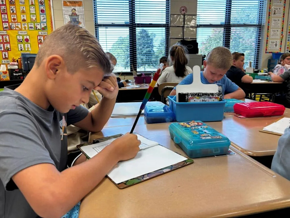 Teacher-Built Knowledge Units Reverse 3rd-Grade Reading Decline in Davidson County
