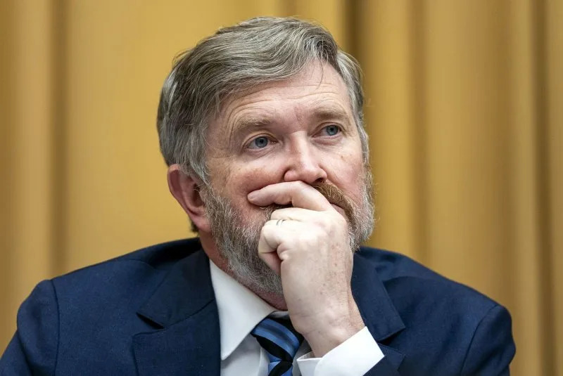Johnson Pulls House Into Early Recess, Sidesteps Impeachment Vote as Democrats Demand AI Safeguards
