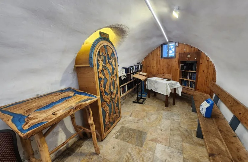Hebron Community Completes $1M, Four-Year Restoration of the Tomb of Yishai and Ruth — New Synagogue and Scribe Studio Opened