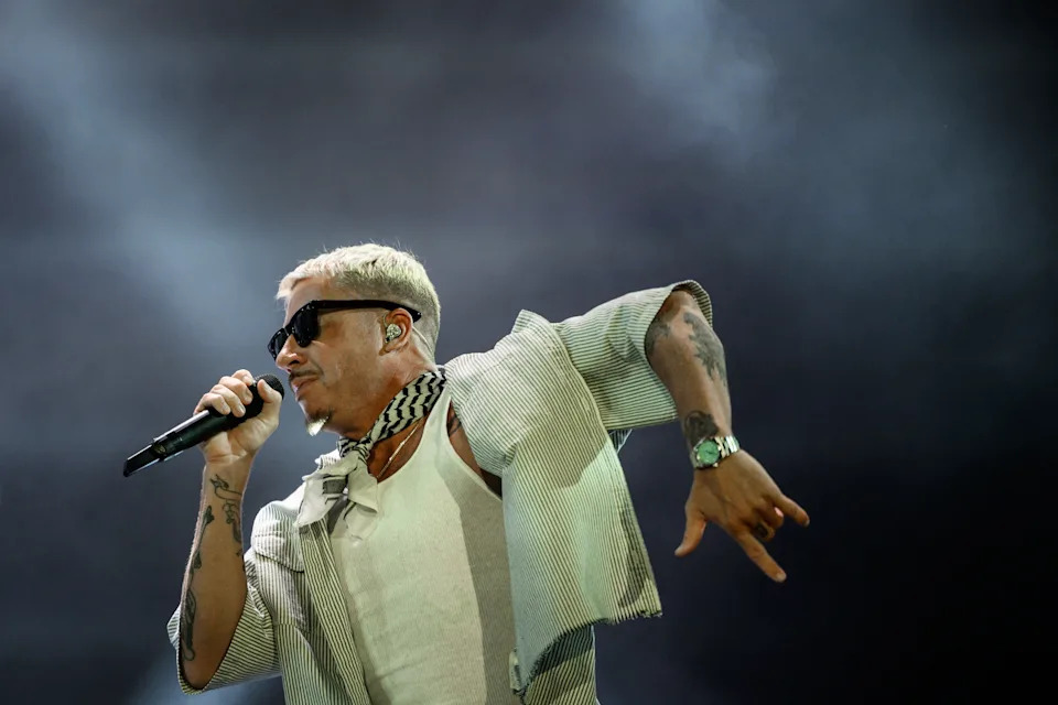 AOC Warns Ed Sheeran About Stadium 'Censorship' Amid Macklemore Controversy