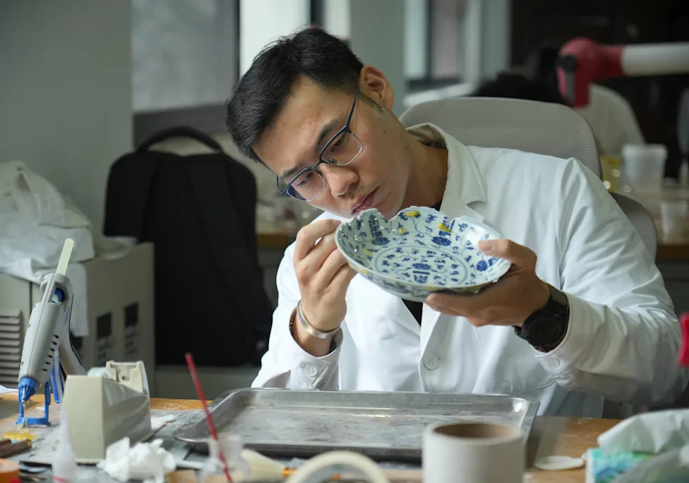 Kako Jingdezhen Čuva Vekovima Staru Porcelansku Baštinu i Privlači Novu Generaciju