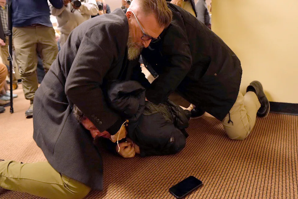 Man Who Sprayed Vinegar at Rep. Ilhan Omar Faces 14-Month Sentence Recommendation After Plea