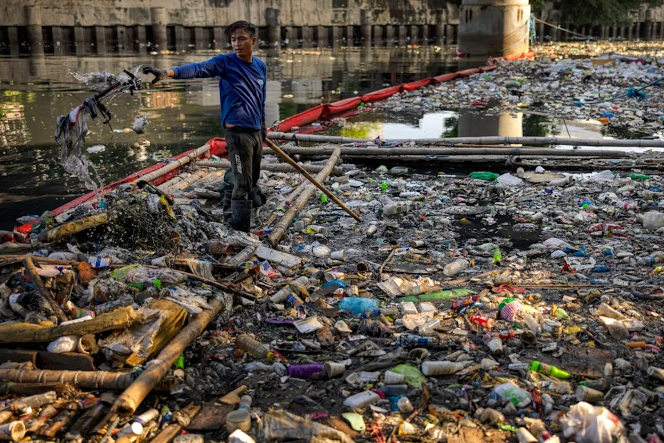 Could A Village‑Level Model Solve The Philippines’ Ocean Plastic Crisis? Mother Earth Foundation Makes Earthshot Final
