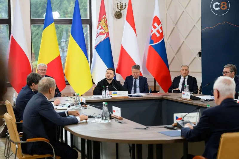 Zelenskiy Unveils 'Carpathian Eight' to Boost Trade, Energy and Security — 50 Deals Worth €1bn