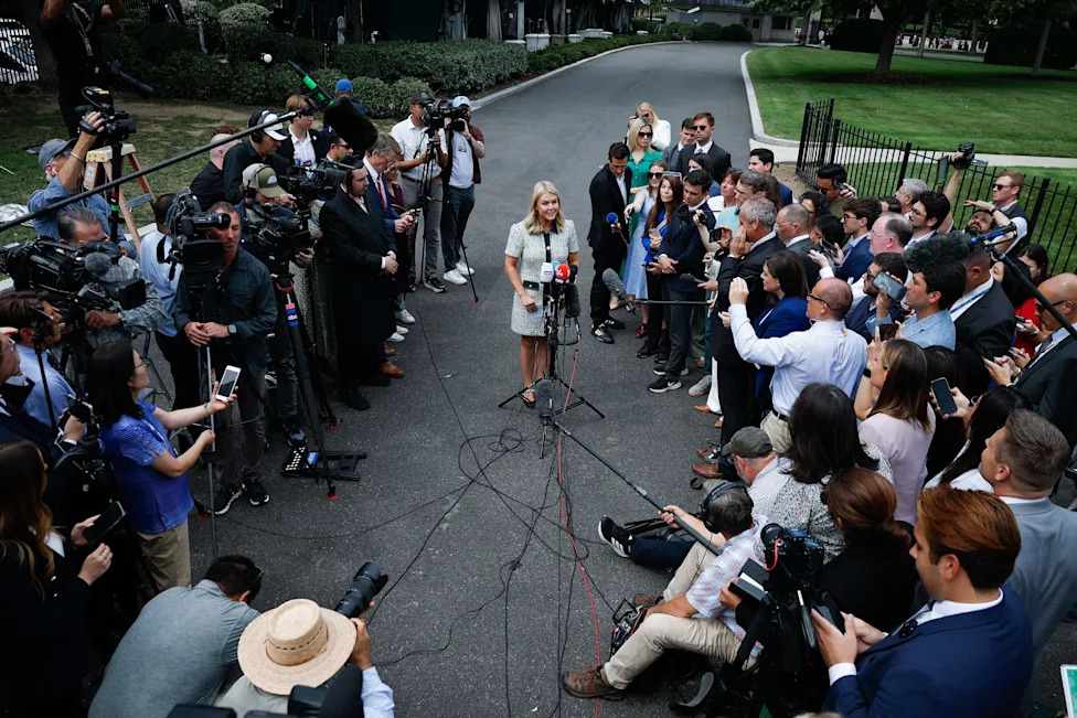 Is Trump’s New White House Ban On Select News Outlets Legal? A Complex First Amendment Fight Looms