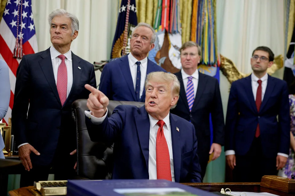 Is Trump’s New White House Ban On Select News Outlets Legal? A Complex First Amendment Fight Looms