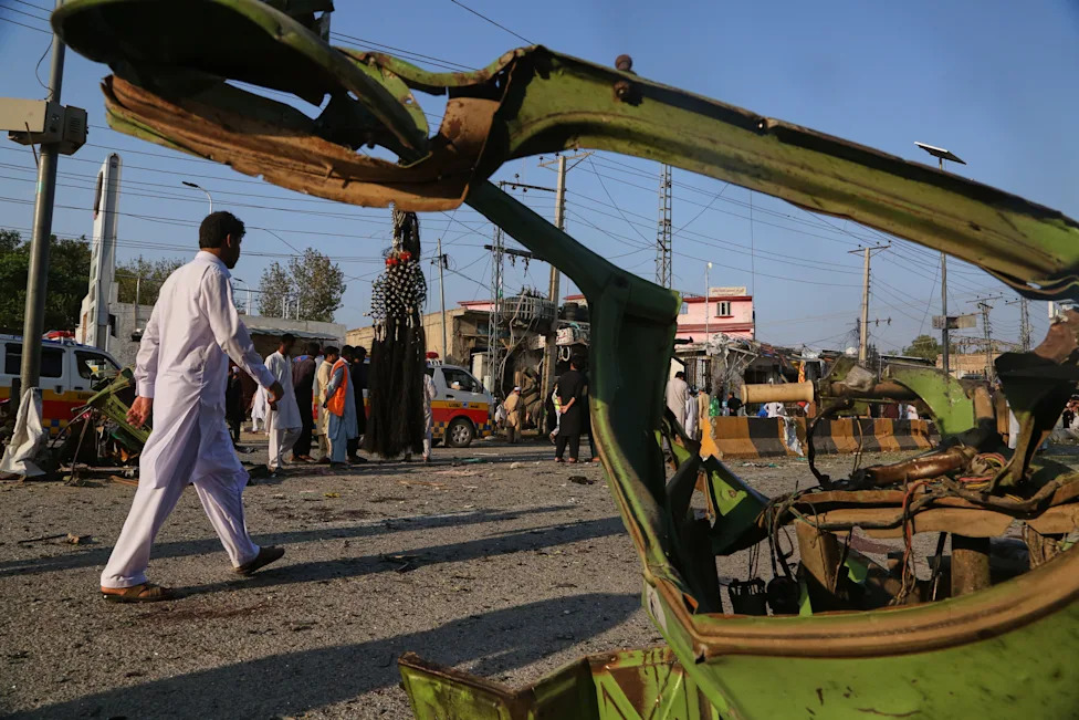 Pakistani Forces End 20-Hour Standoff After Deadly Attack on Kohat Police Complex