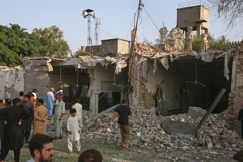 Pakistani Forces End 20-Hour Standoff After Deadly Attack on Kohat Police Complex