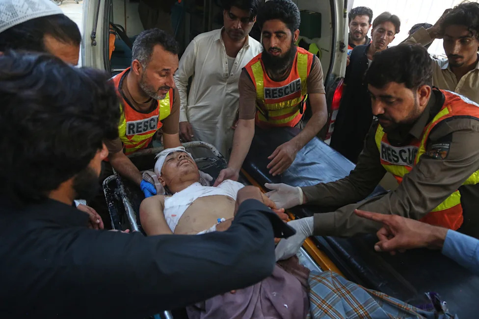 Pakistani Forces End 20-Hour Standoff After Deadly Attack on Kohat Police Complex