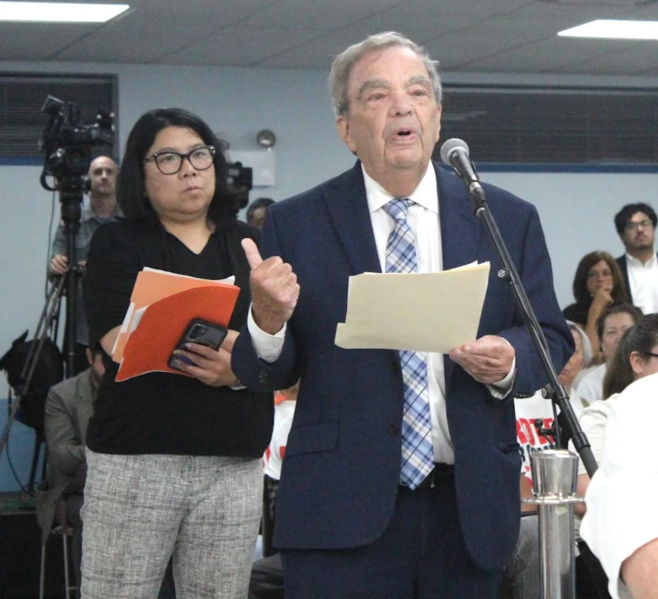Chicago Residents and Officials Rally Against Amtrak’s $900M South Side Maintenance Yard