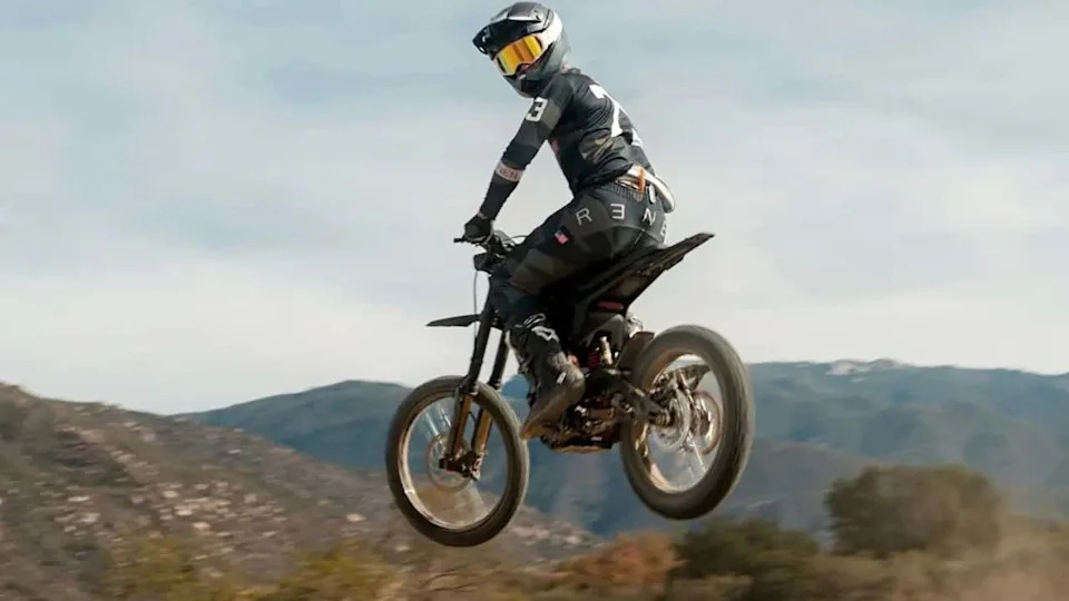 LA Moves To Reclassify Electric Dirt Bikes — E‑Bike Labeling Under Fire