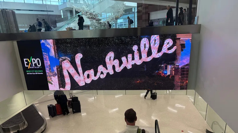 Nashville International Airport to Be Renamed in Honor of Dolly Parton
