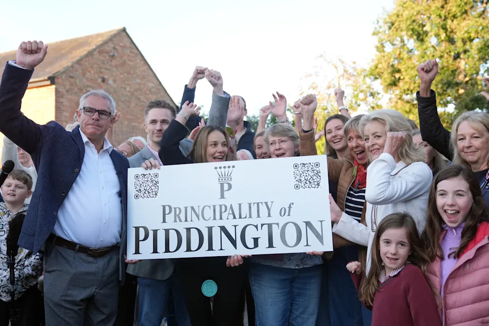 Oxfordshire Village Votes To 'Secede' — Parish Council Says It May Seek To Join The US Over Asylum Plan