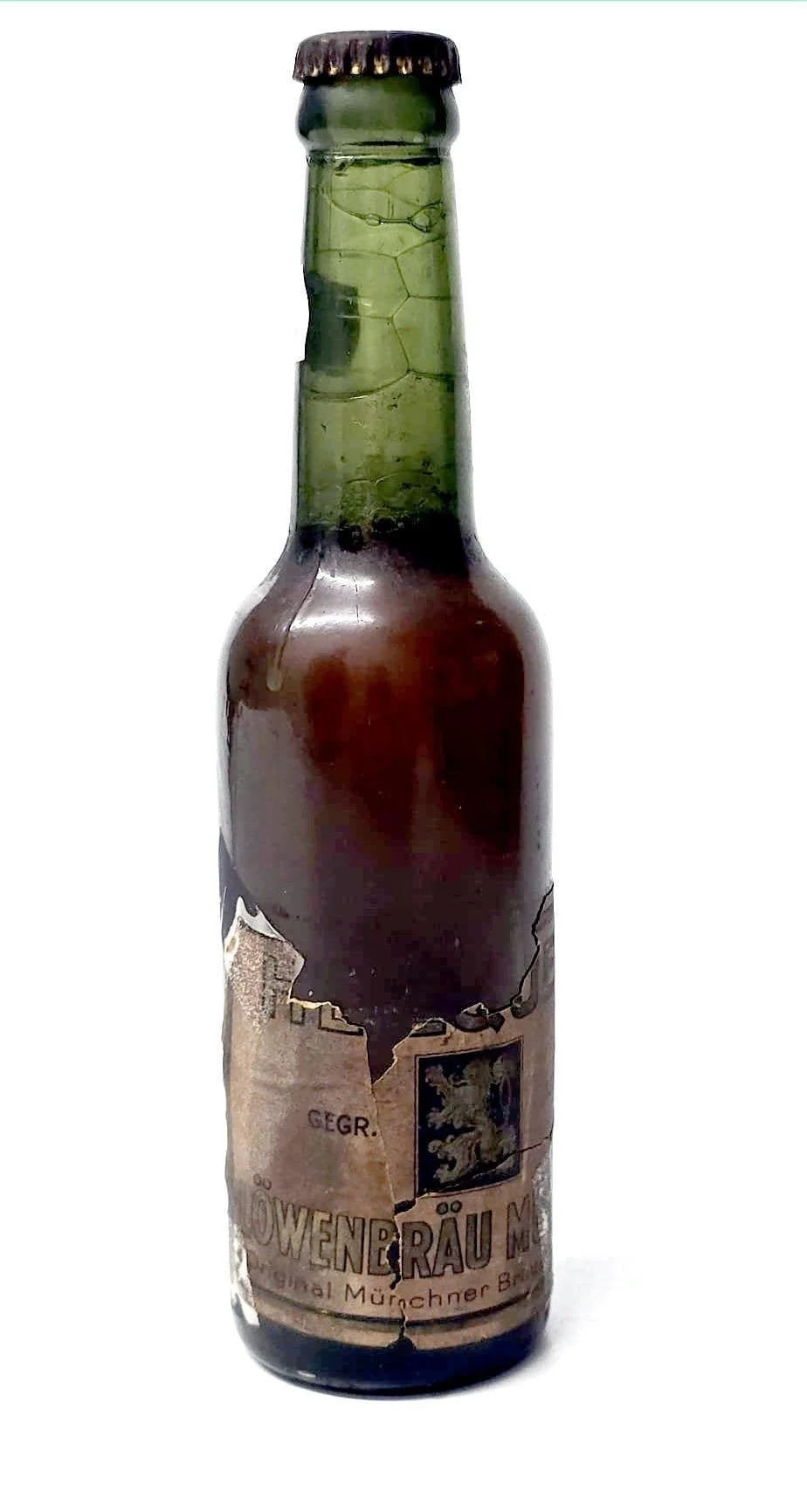 Unopened Löwenbräu Bottle From 1937 Hindenburg Disaster Heads To Auction — Estimated £4,000–£6,000