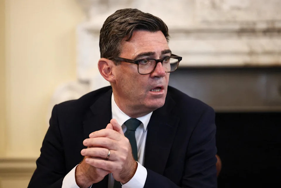Could Labour Call a Snap Election? What New Polls and the Holborn By-Election Reveal