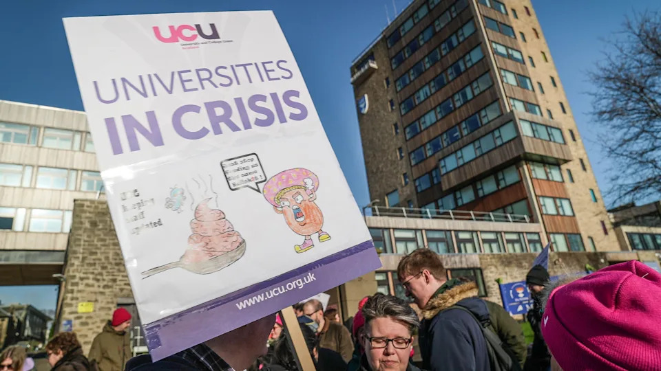 Dundee Lecturers Launch Five-Week Strike After University Won't Rule Out Compulsory Redundancies