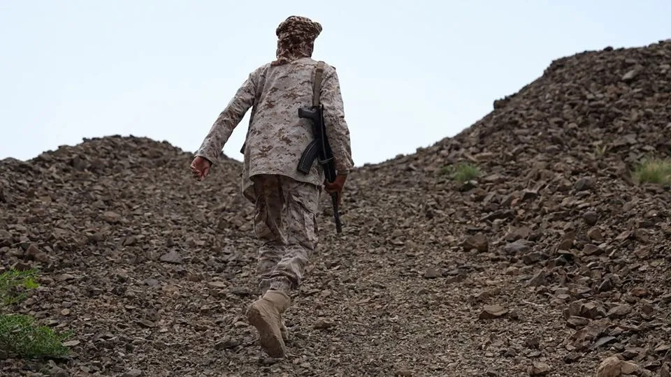 Houthis Escalate: Seize Red Sea Coast, Push Toward Taiz and Aden