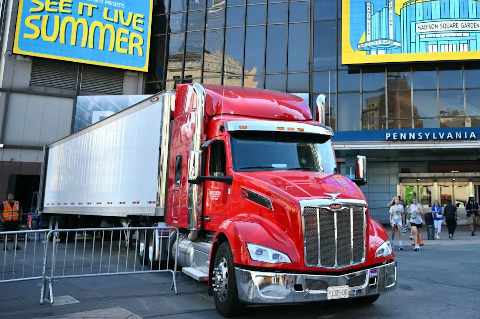 Oct. 1 Trucker-Strike Claims Go Viral As Diesel Tops $6.50 — What We Know