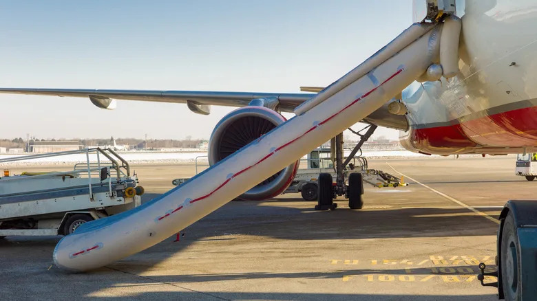 Laptop Fire on American Airlines Flight Prompts Safety Review, Possible Device Bans and Insurance Hikes