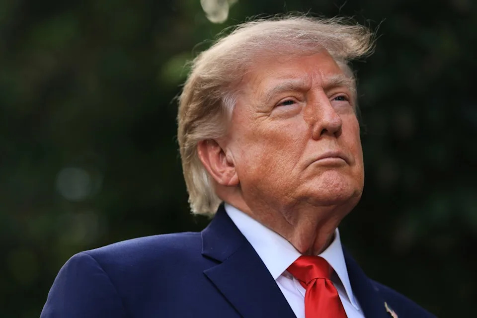 Democrats Narrowly Lead on Who Voters Trust to Manage the Economy — First Edge Since 2017