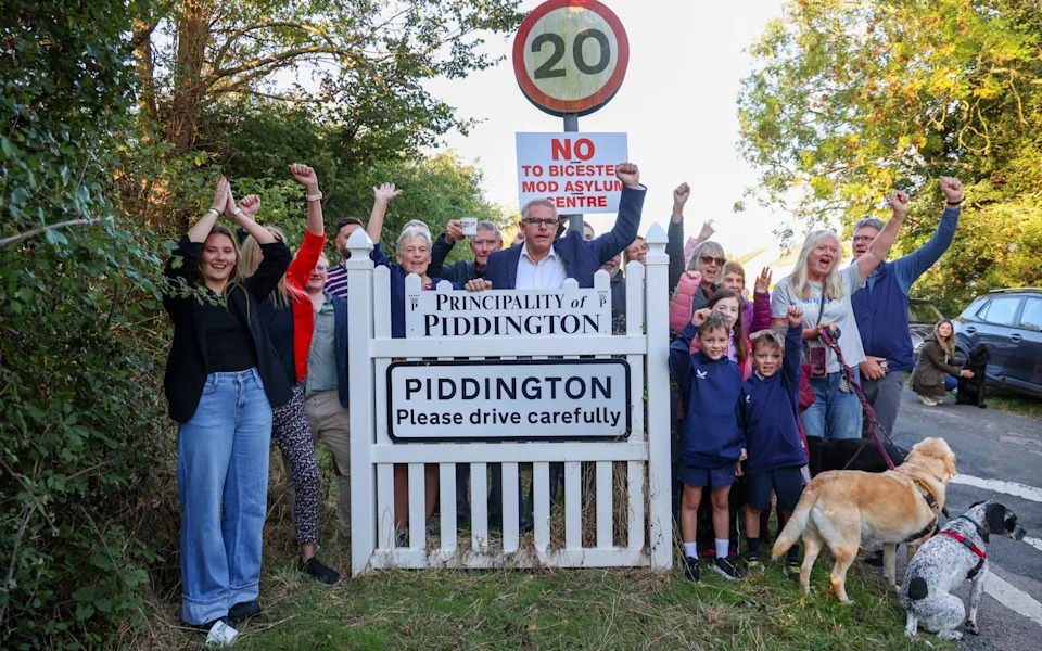 Protected Stone Curlews Threaten Home Office Plan For Second Asylum Camp In Suffolk