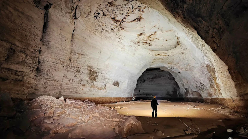 Mystery Trenches on Australia’s Nullarbor Plain Formed by Collapsing Ancient Caves, Study Finds