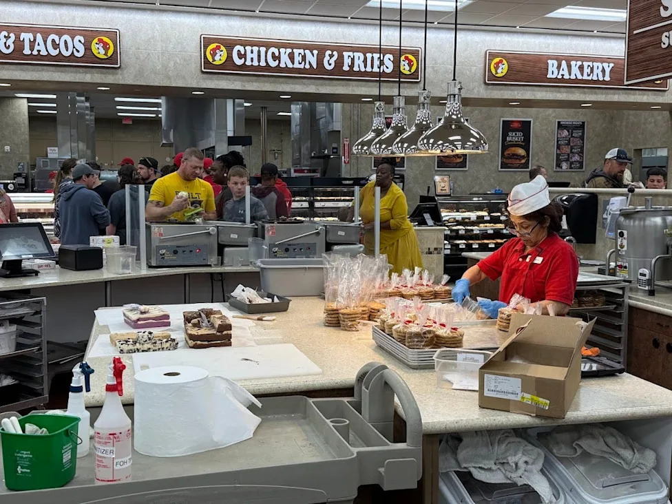 Indiana Gets Its First Buc-ee's: Greenwood Approves 74,000‑Sq‑Ft Travel Center