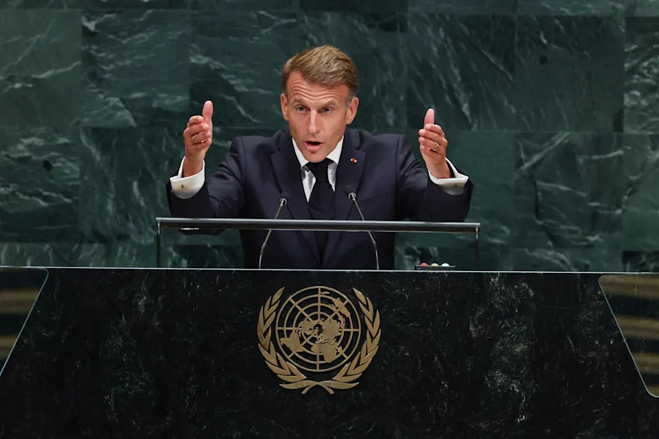 Macron: Hormuz Risks 