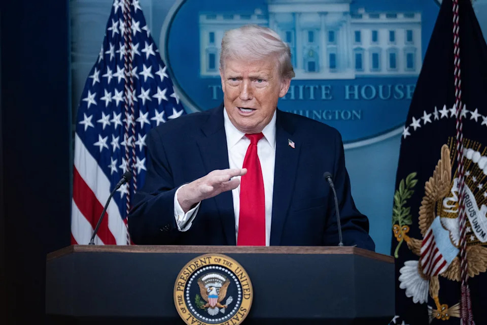 Critics Decry Trump's Post as 'Unhinged, Corrupt Egomaniac' — Calls for 25th Amendment Intensify