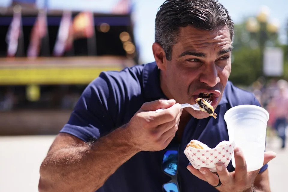 Eating More Ultraprocessed Foods Tied to Higher Risks of Disease and Death, Large Analysis Finds
