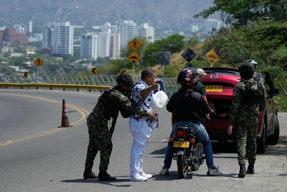 Colombia Deploys Troops to Santa Marta After Gang Violence; President Vows Crackdown