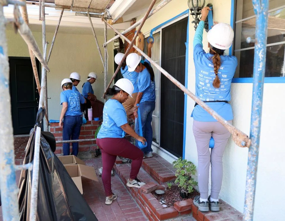 Habitat LA Launches Four-Day ReBUILD LA Effort in Pacific Palisades to Help Wildfire Survivors — Karen Pittman Among Volunteers