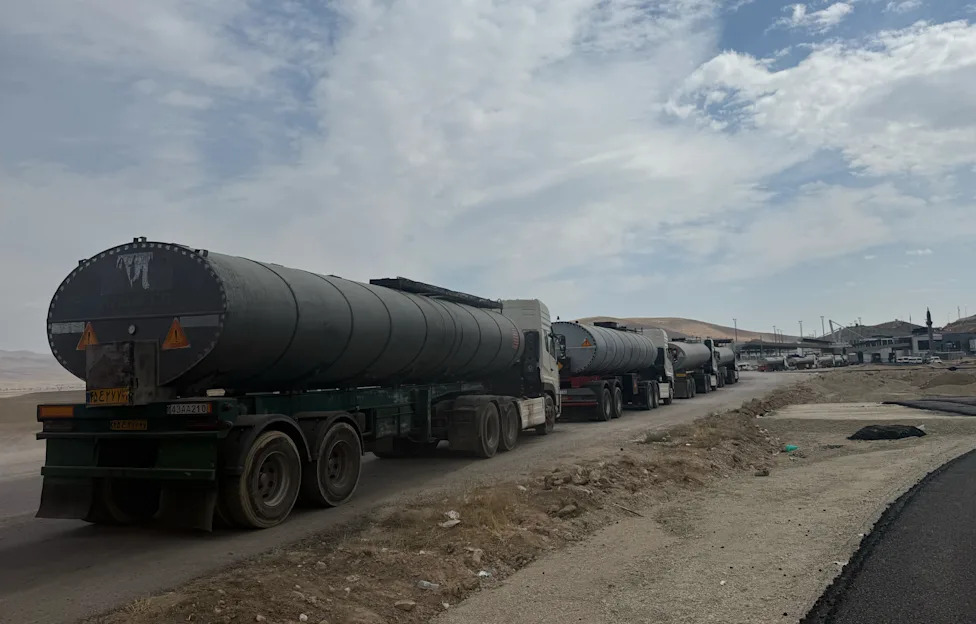 Hundreds of Trucks Jam Turkey–Iran Border as U.S. Naval Blockade Forces Trade Overland