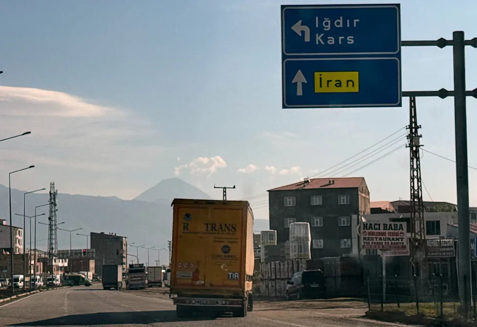 Hundreds of Trucks Jam Turkey–Iran Border as U.S. Naval Blockade Forces Trade Overland
