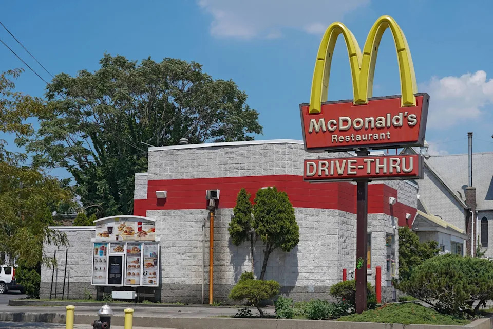 Minnesota Man Arrested On Vehicular Homicide Charge After Alleged Hit‑And‑Run, Then Stopping At McDonald’s