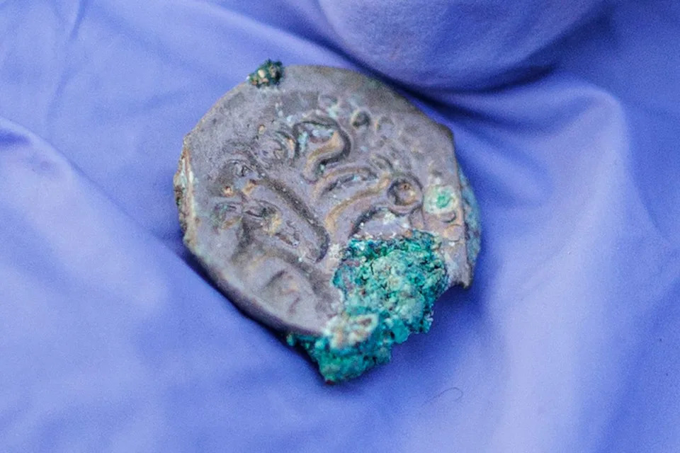 72‑Foot Gallic Wall Unearthed Under Hôtel‑Dieu in Paris May Date to Julius Caesar’s Era