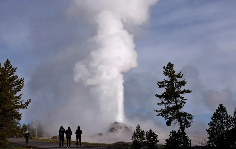 What a Yellowstone 'Super‑Eruption' Could Actually Do: Scientists Outline A Devastating Worst‑Case Scenario