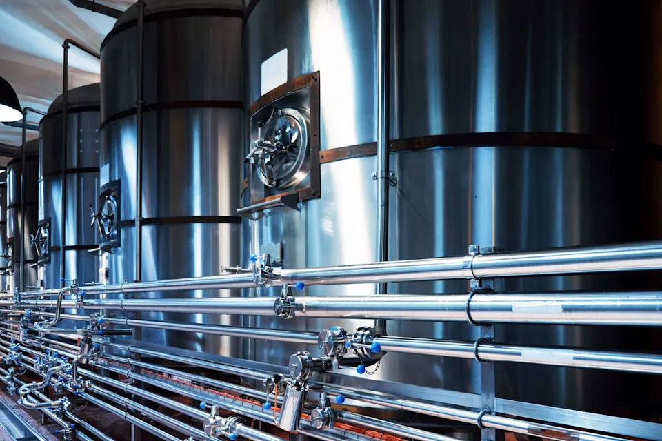 Milk Without the Cow: Study Finds Precision Fermentation Could Cut UK Dairy Land Use By Up To 96%