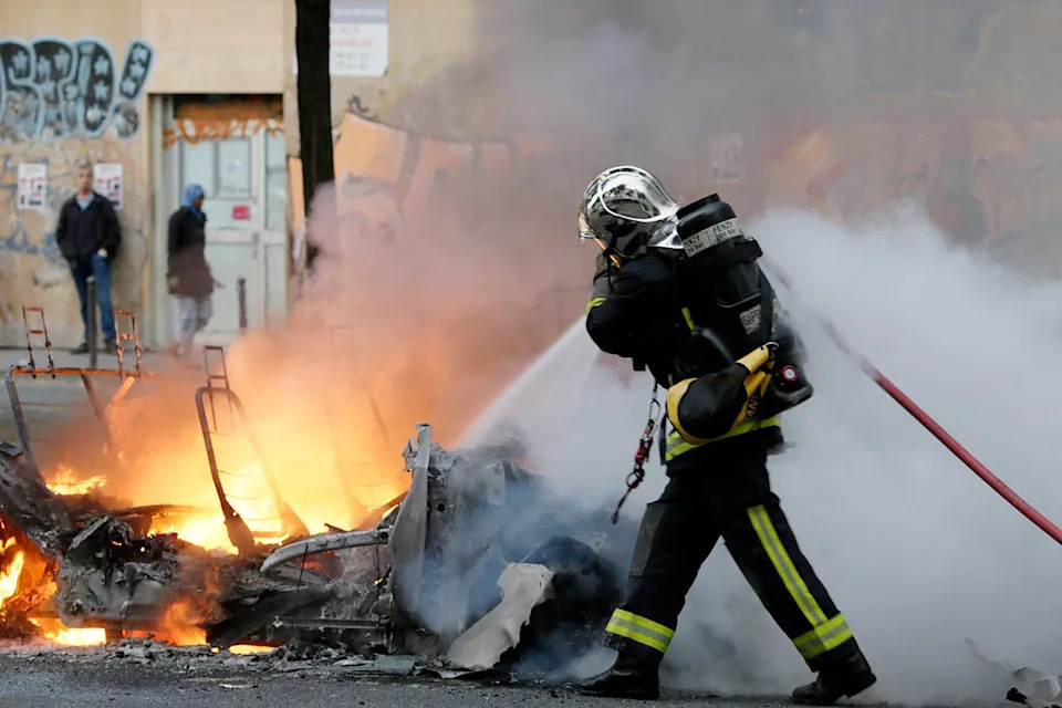 Tampa Family’s Waterfront Home Destroyed, Dog Killed After Tesla Battery Ignited During Hurricane, Lawsuit Says