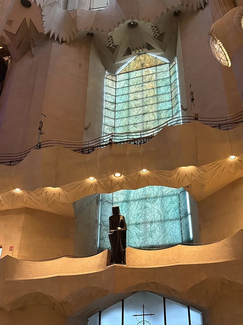 How Stone, Steel and 21st-Century Adhesive Brought the Sagrada Família's Central Tower to 172.5 m
