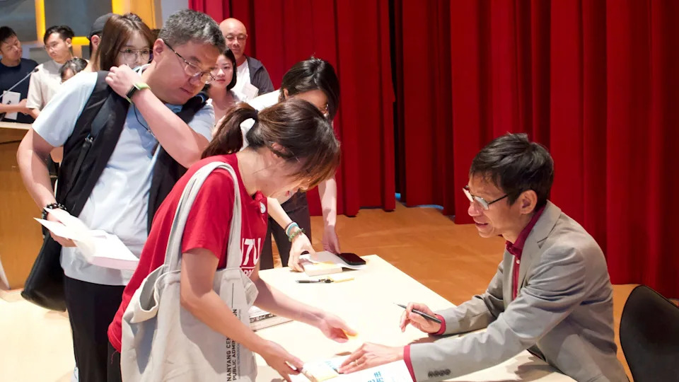 Why Young Chinese Are Flocking to Professor Biao Xiang — An Academic Who Talks About Anxiety and Meaning