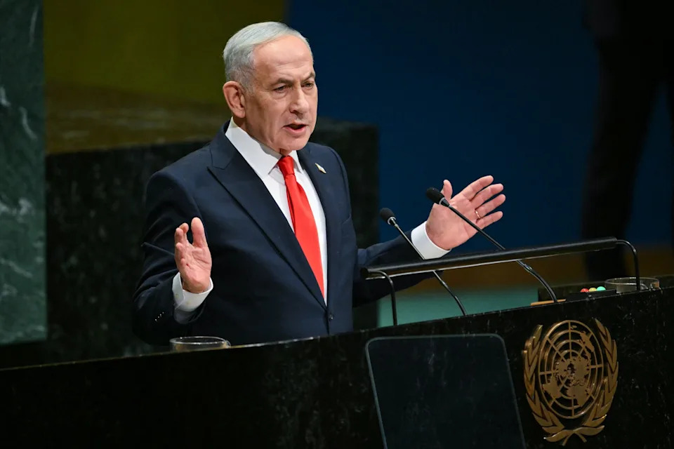 Trump Rejects Iran’s Seven‑Day Offer to Reopen the Strait of Hormuz; Tehran Warns It Could Strike U.S. Ships