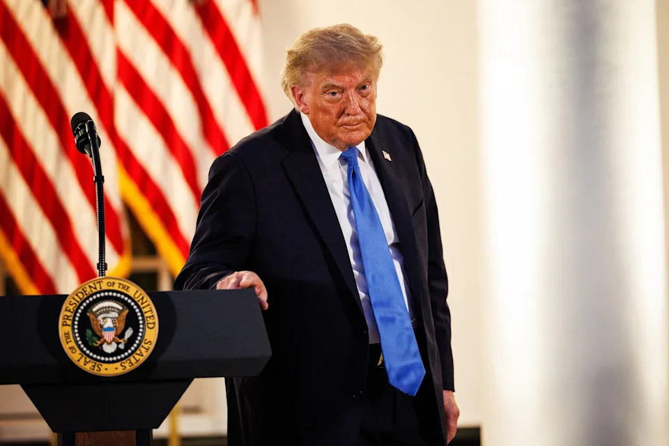 Trump Hot-Mic Moment Goes Viral After Presidents Cup Trophy Presentation