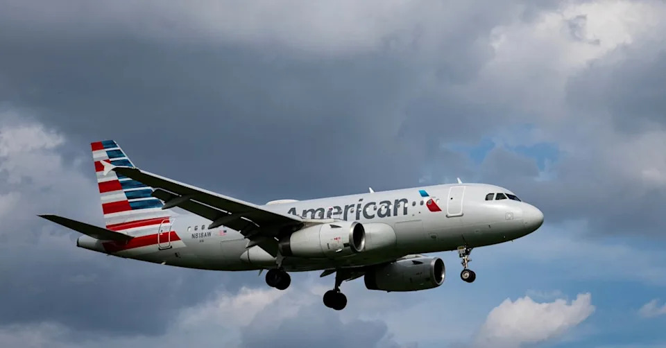 United Investigating After Passenger Says Man Masturbated Beside Her On Flight; Airline Criticized Over Response