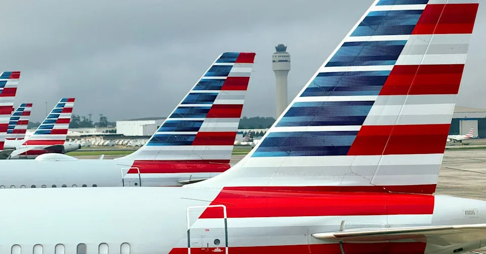United Investigating After Passenger Says Man Masturbated Beside Her On Flight; Airline Criticized Over Response